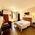 Гостевой дом Lorylu 4*