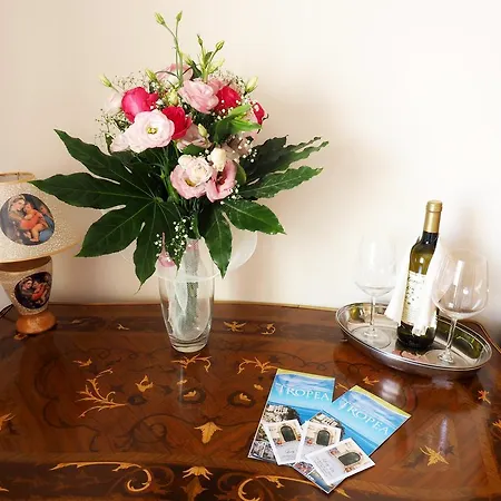 Lorylu Guest house Tropea