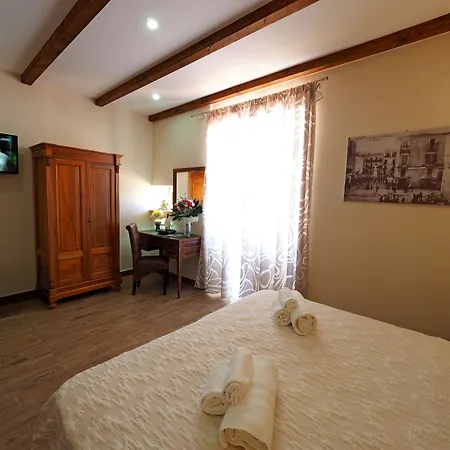 Lorylu 4* טרופאה